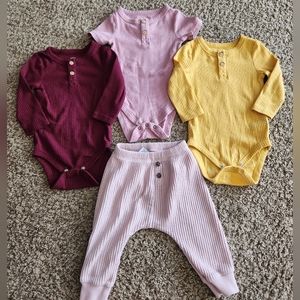 Neutral colored knitted 6-9 month girls onesies + pants, Cat&Jack and Old Navy